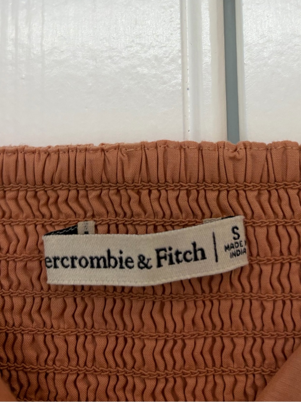 Abercrombie & Fitch Pleated Smocked Square-Neck•Puff Sleeve•terracotta•ballet•SM - Picture 14 of 16